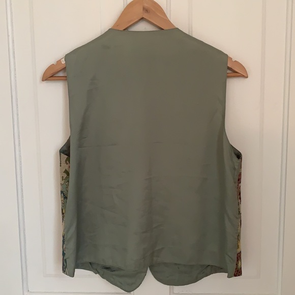 Aztec print vest - Picture 3 of 6